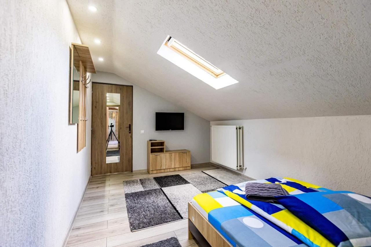 Casa Andy Hotel Buşteni Eksteriør billede