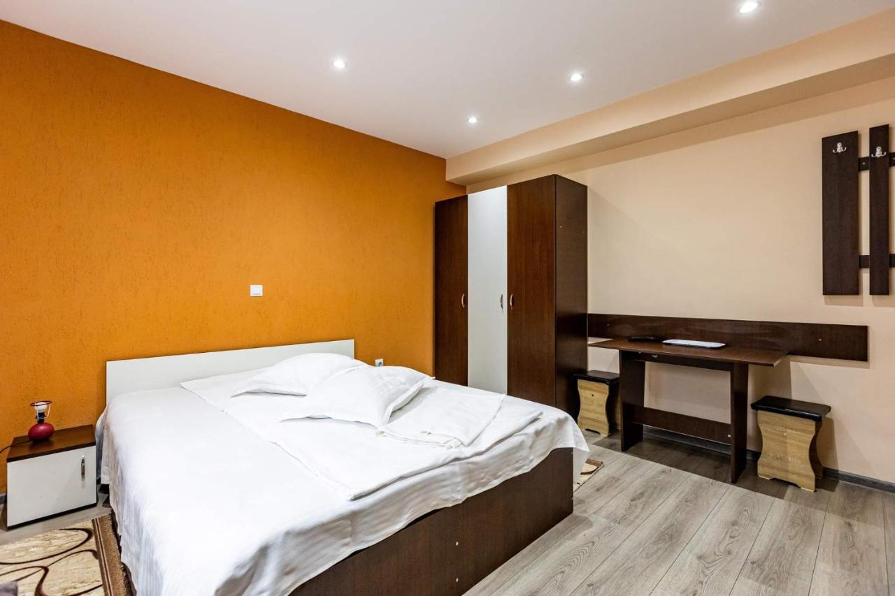 Casa Andy Hotel Buşteni Eksteriør billede